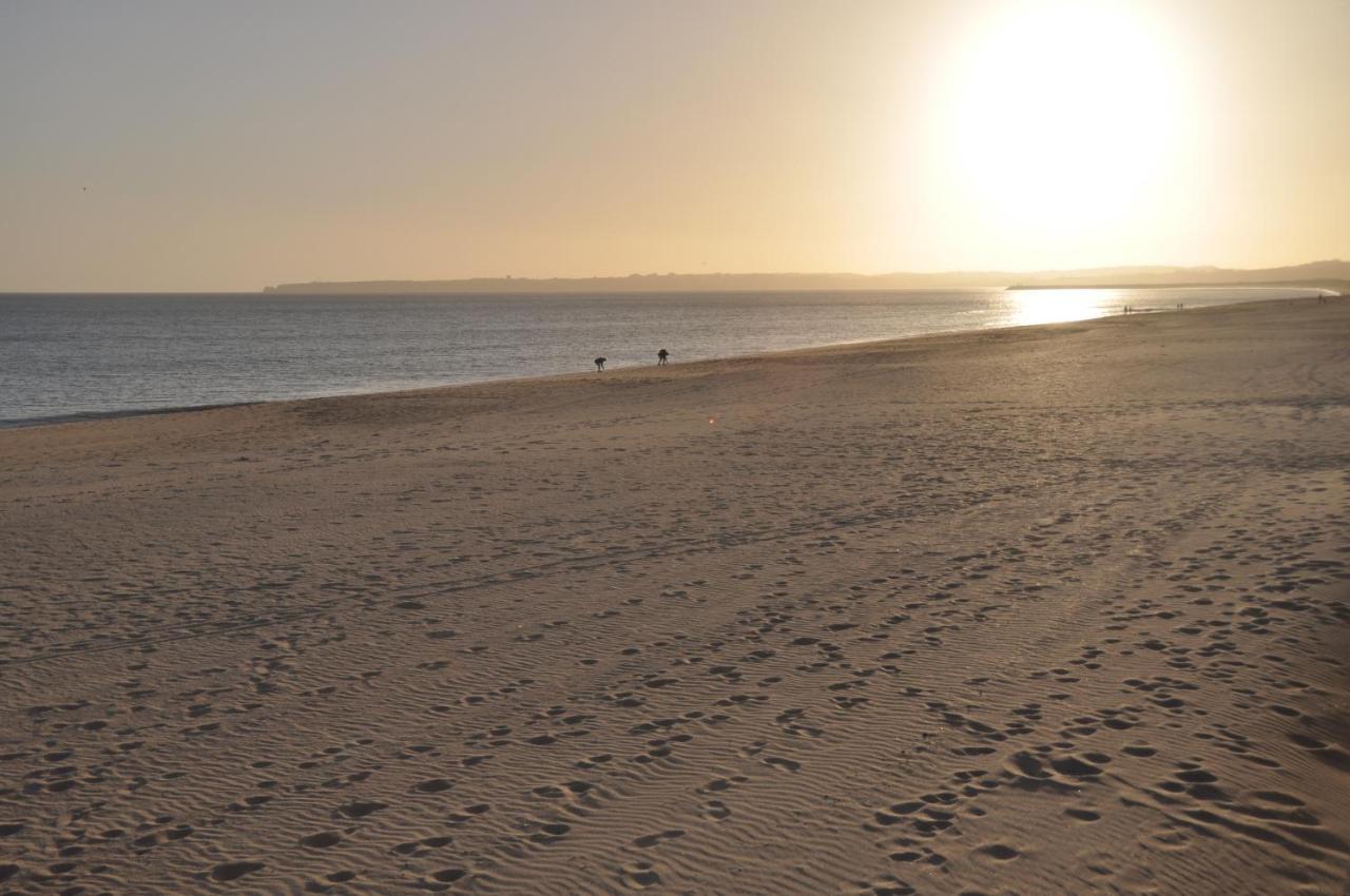Sea And Pool At Vila Da Praia Alvor Kültér fotó